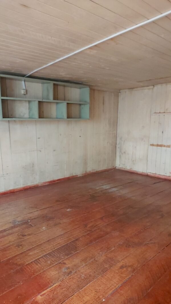 SE VENDE CASA CON DOS CABAÑAS,BARRIO CENTRAL, LA UNION