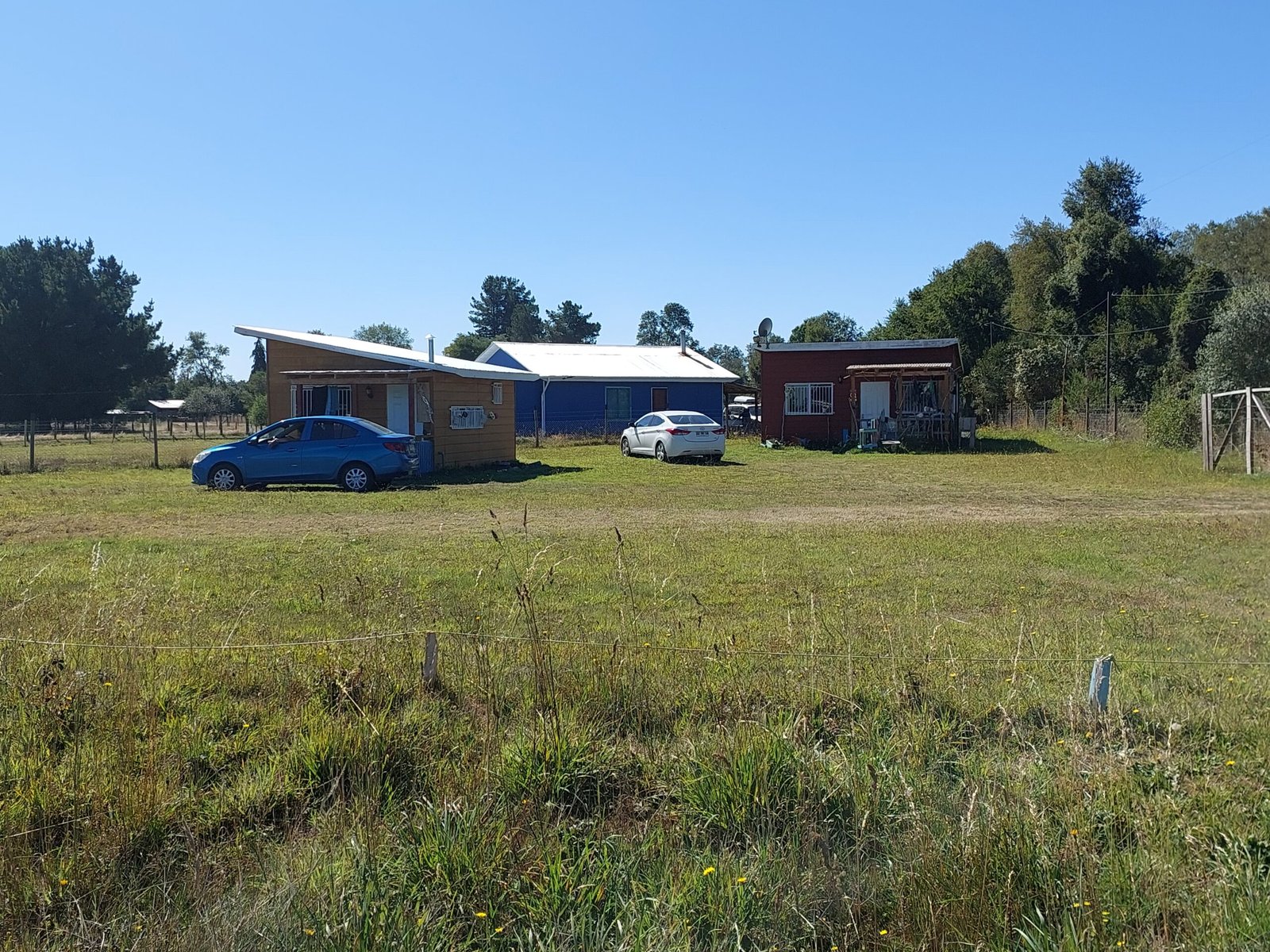 17 SE VENDE CASA EN PARCELA CON CABAÑAS, RIO BUENO