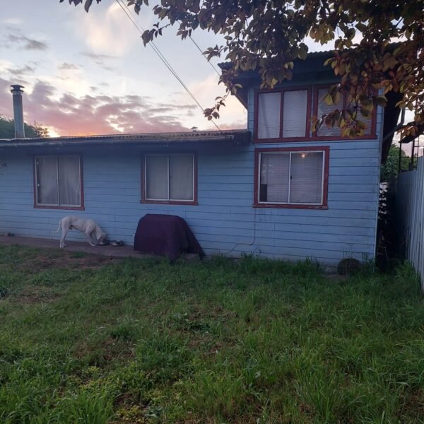 SE VENDE CASA CON CABAÑAS, EN LA UNIÓN