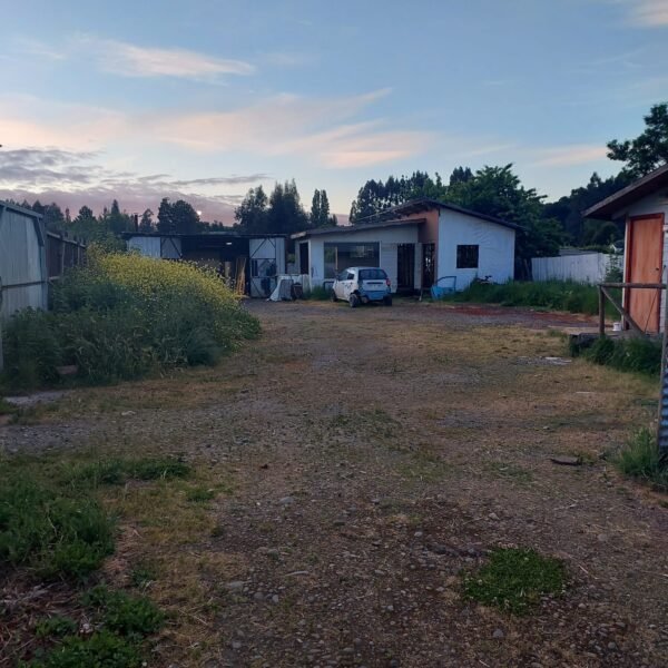 SE VENDE CASA CON CABAÑAS, EN LA UNIÓN
