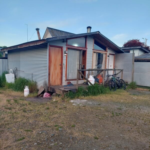 SE VENDE CASA CON CABAÑAS, EN LA UNIÓN