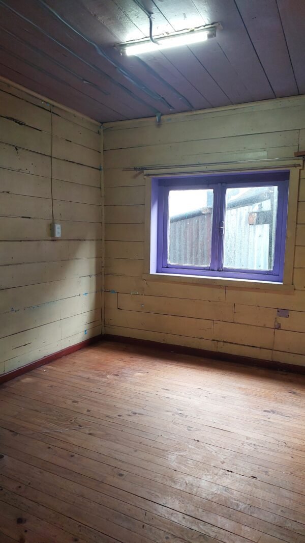 SE VENDE CASA CON DOS CABAÑAS,BARRIO CENTRAL, LA UNION