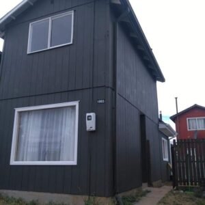 L&R Propiedades VENDE acogedora casa esquina de dos pisos en Barrio San Antonio en la Ciudad de La Unión